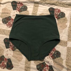 ARQ medium high rise underwear in fern